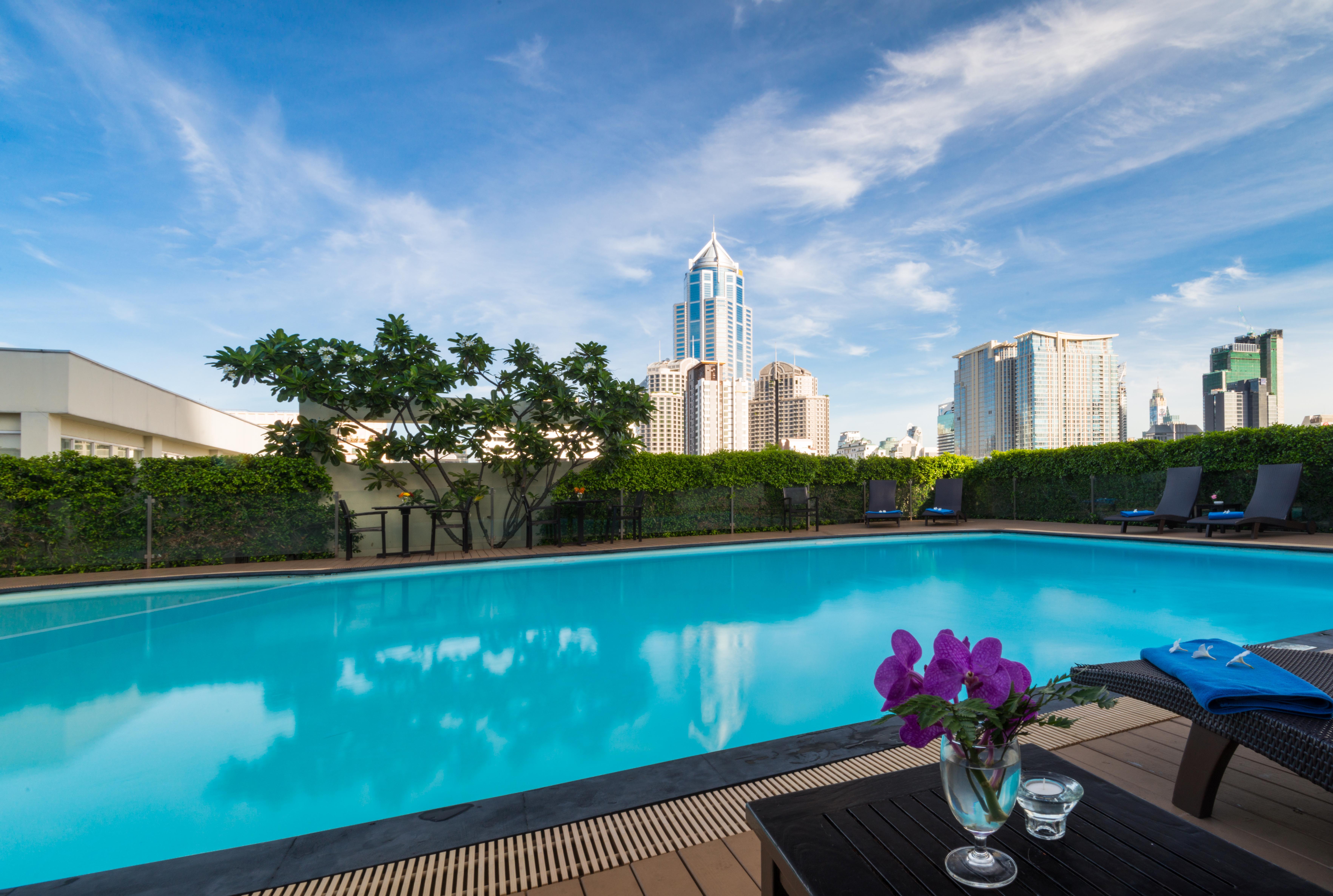Lohas Residences Sukhumvit 2 Banguecoque Exterior foto