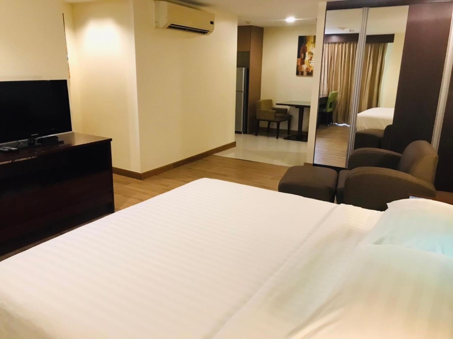 Lohas Residences Sukhumvit 2 Banguecoque Quarto foto